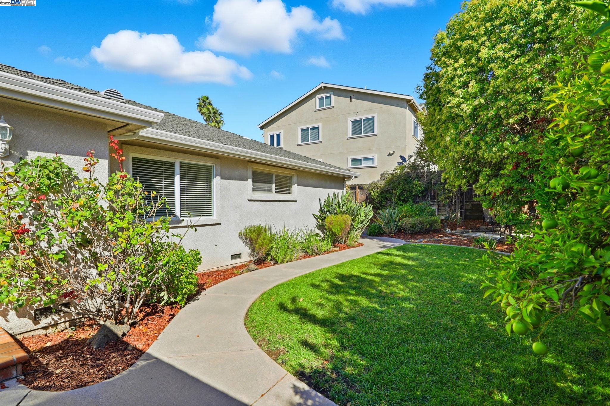 124 Linmore Dr, Fremont