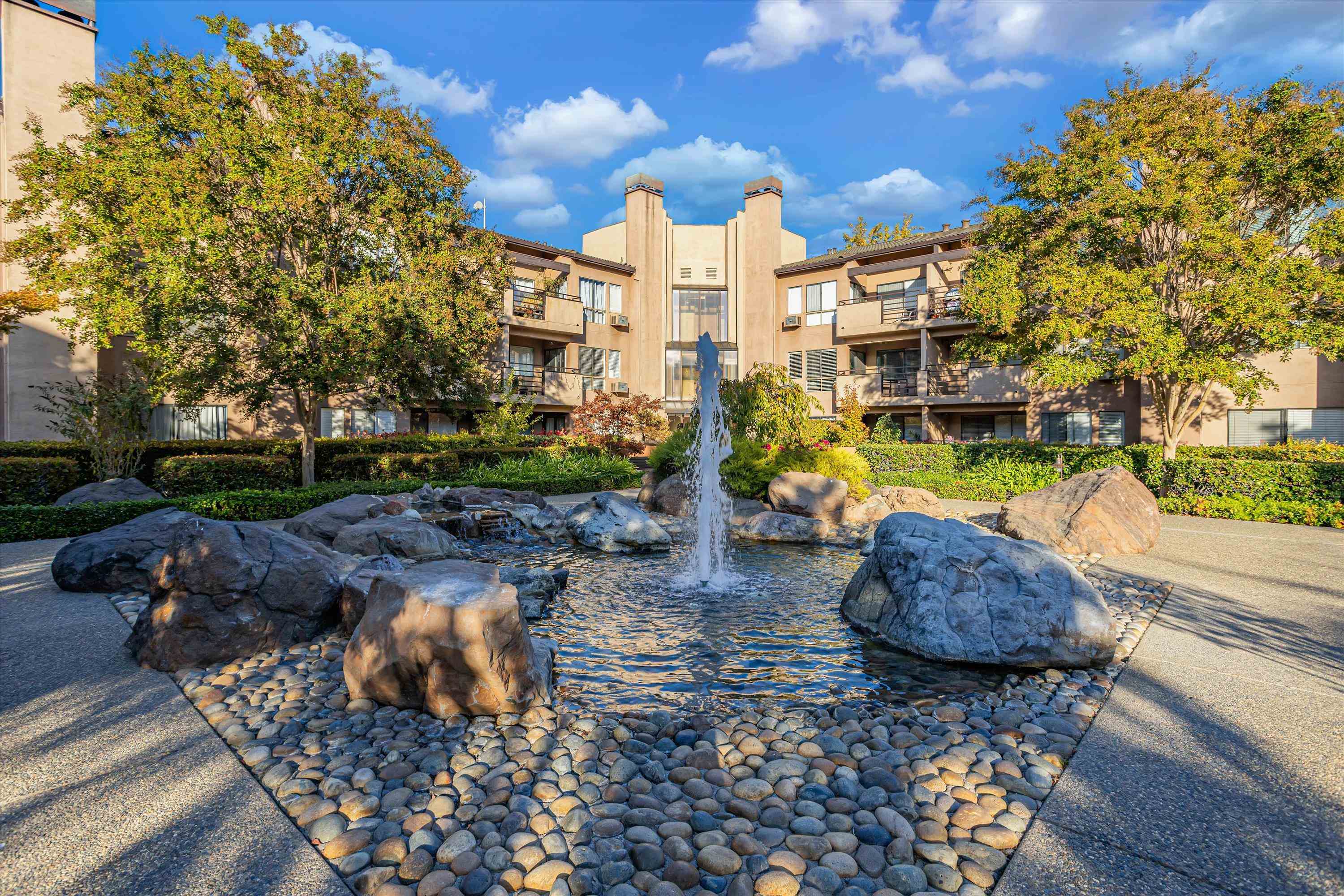 39059 Guardino Dr # 206