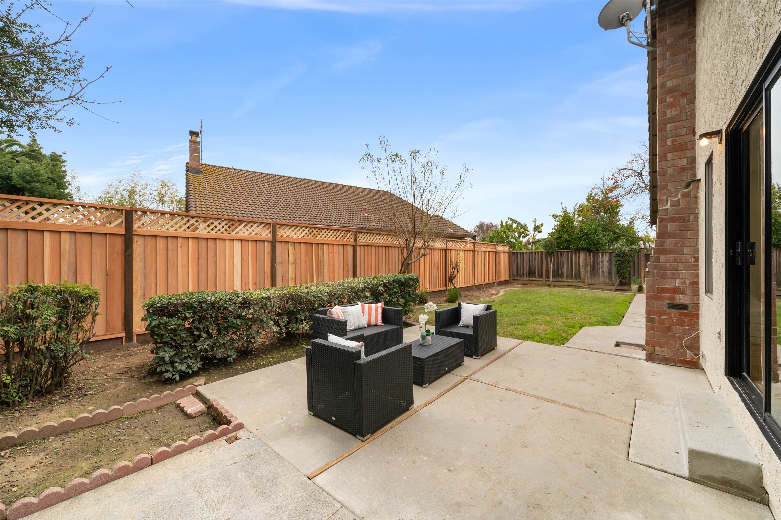 2728 Hop Ranch Rd