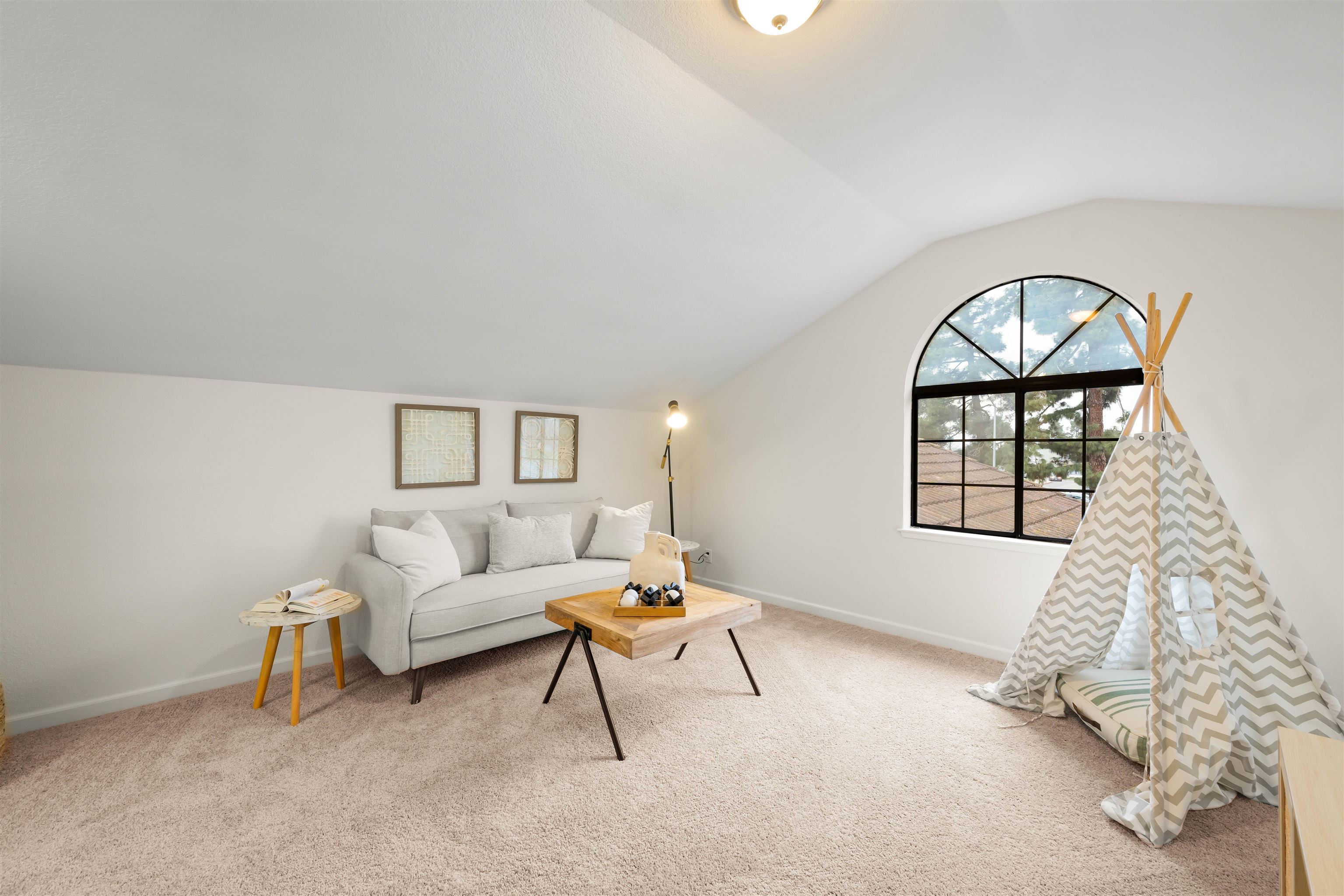 2728 Hop Ranch Rd
