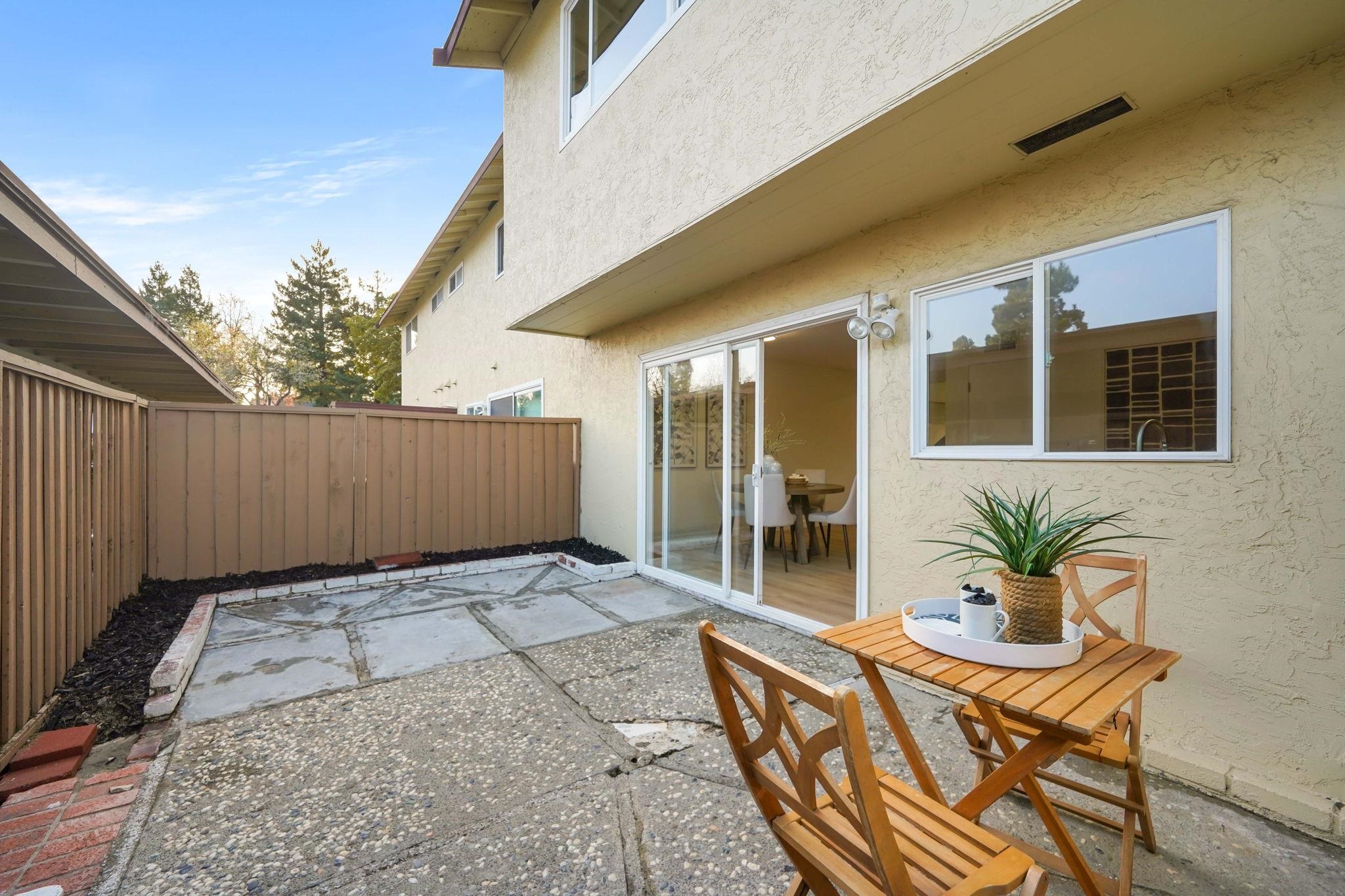 3717 Gainsborough Ter