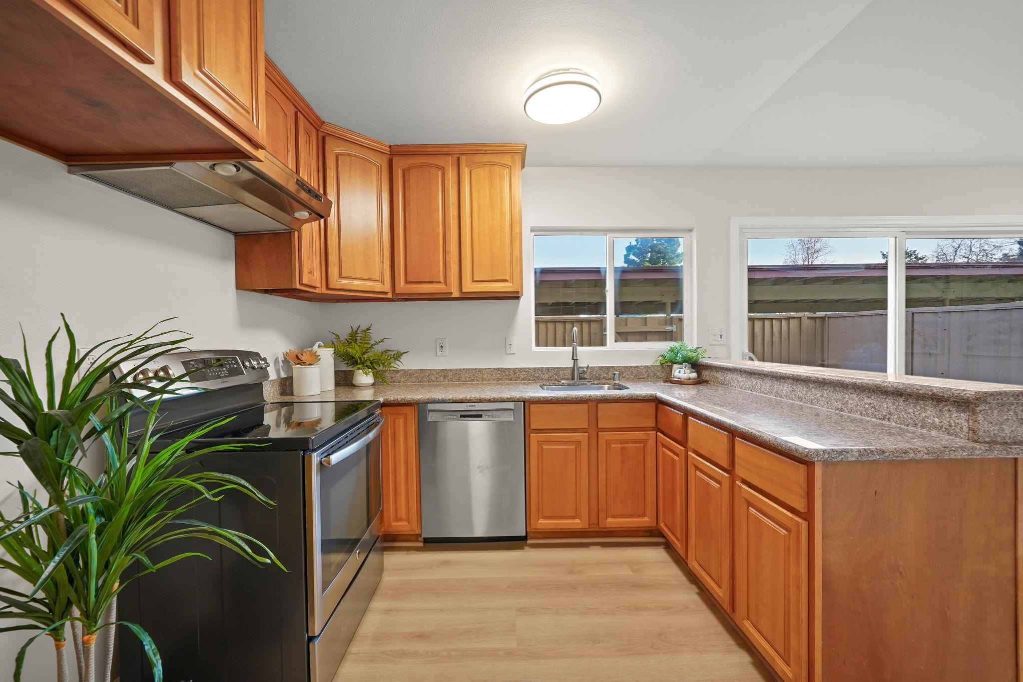 3717 Gainsborough Ter