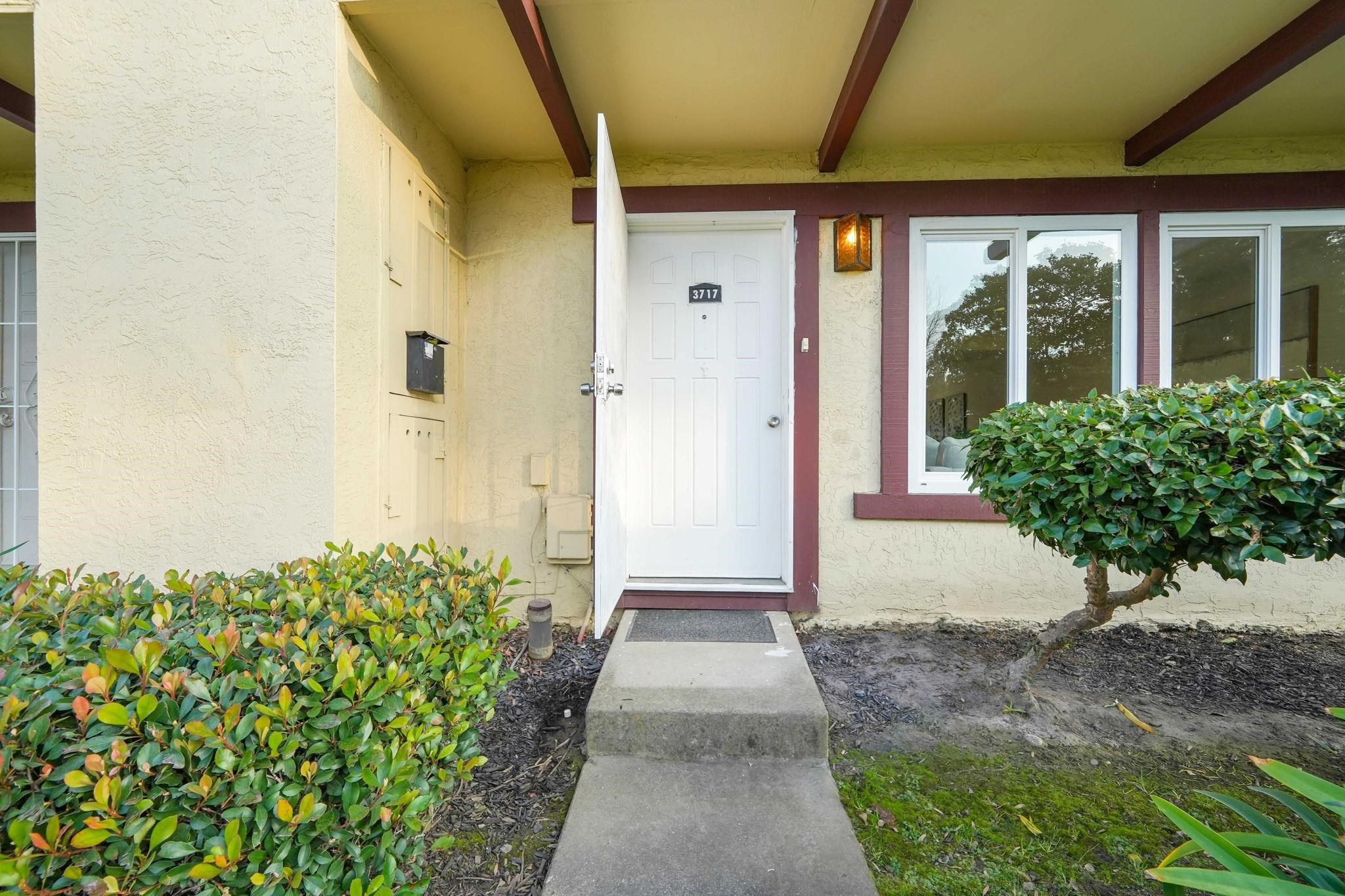 3717 Gainsborough Ter