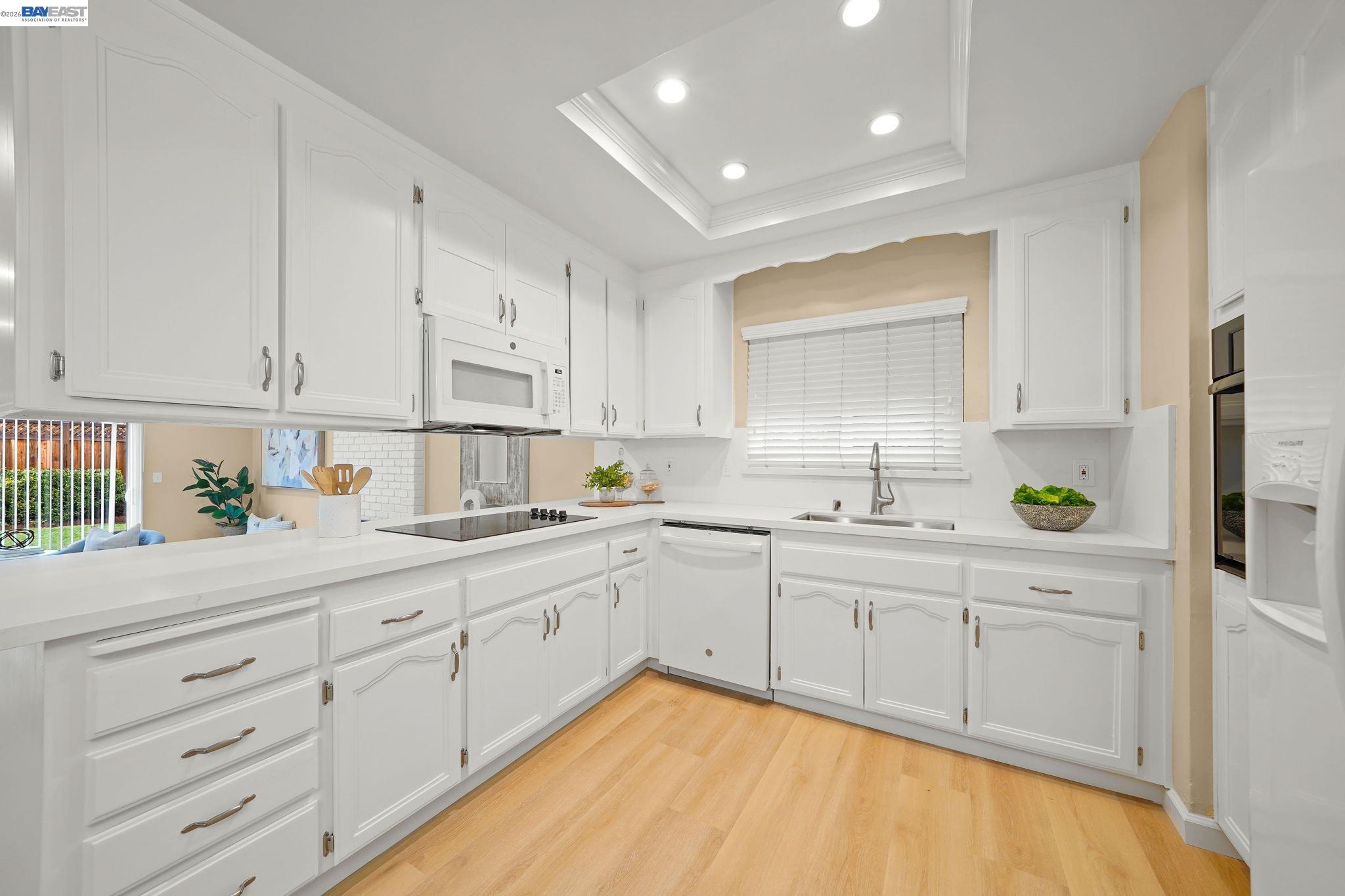 42688 Saratoga Park St