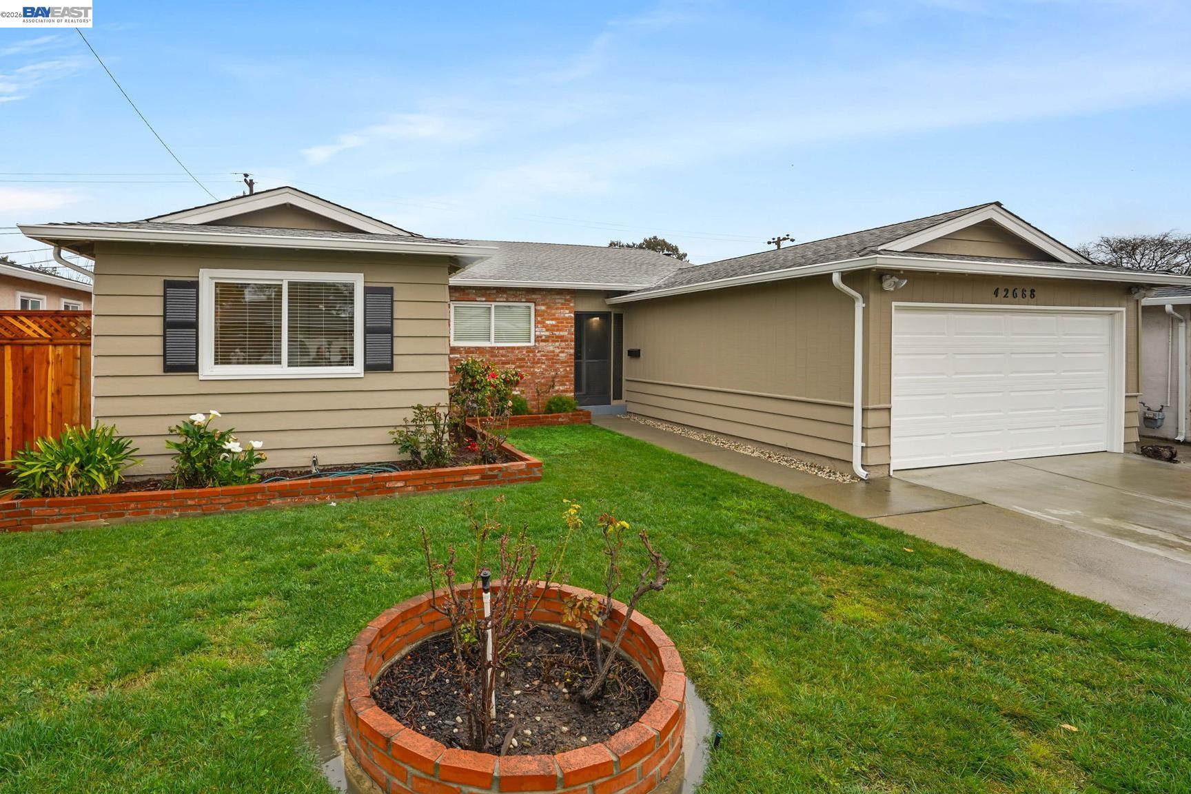 42688 Saratoga Park St