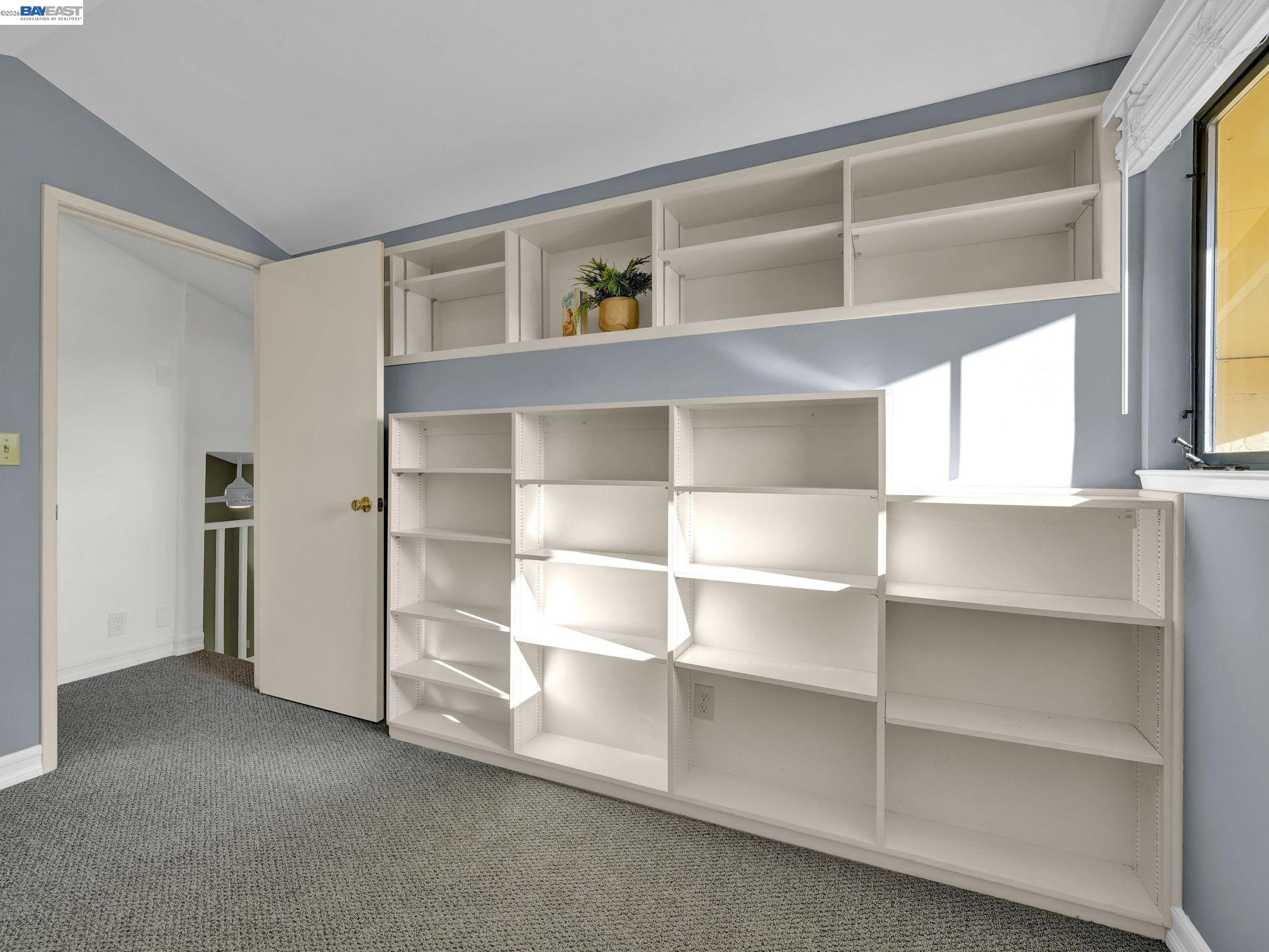 38590 Canyon Heights Dr