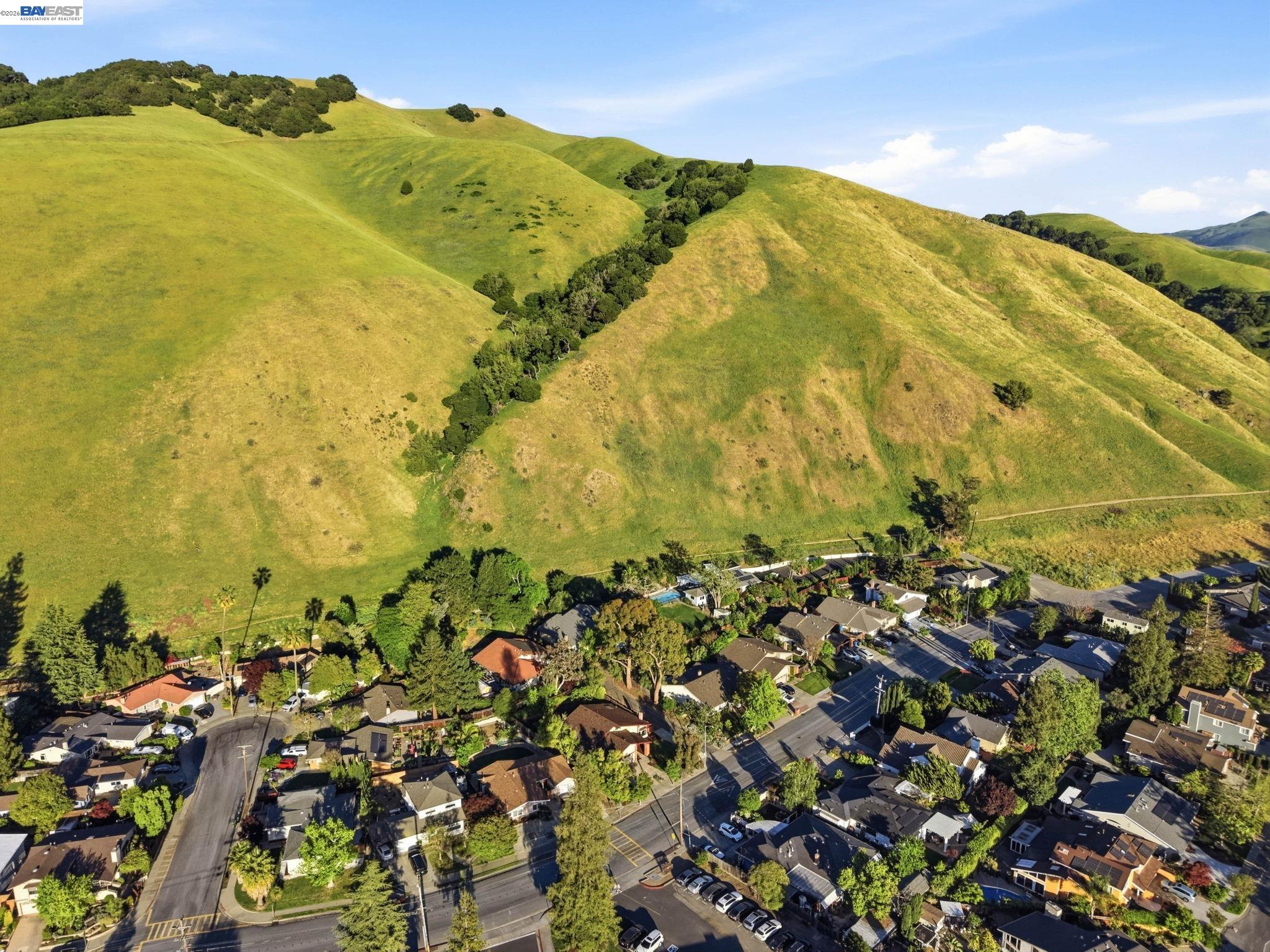 38590 Canyon Heights Dr