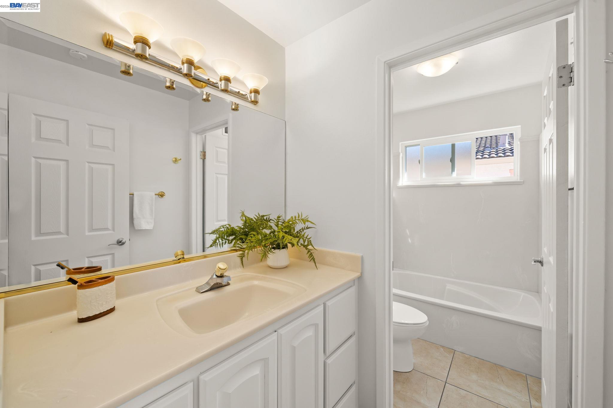 40374 San Sebastian Pl