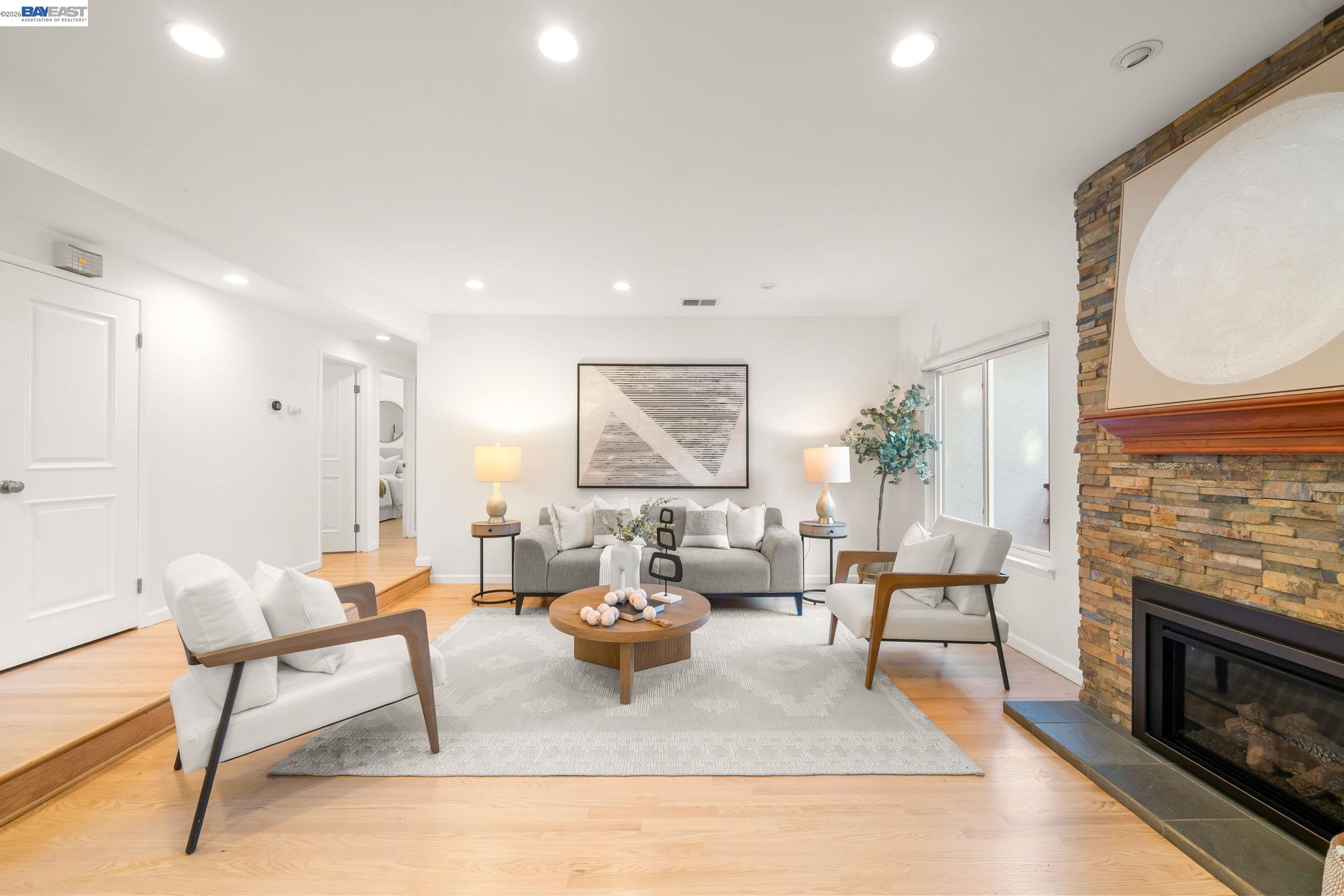 34351 Newton Ct