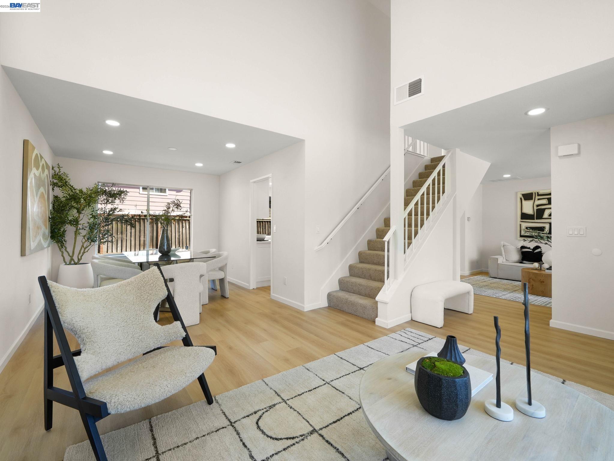 312 Rivercreek Dr