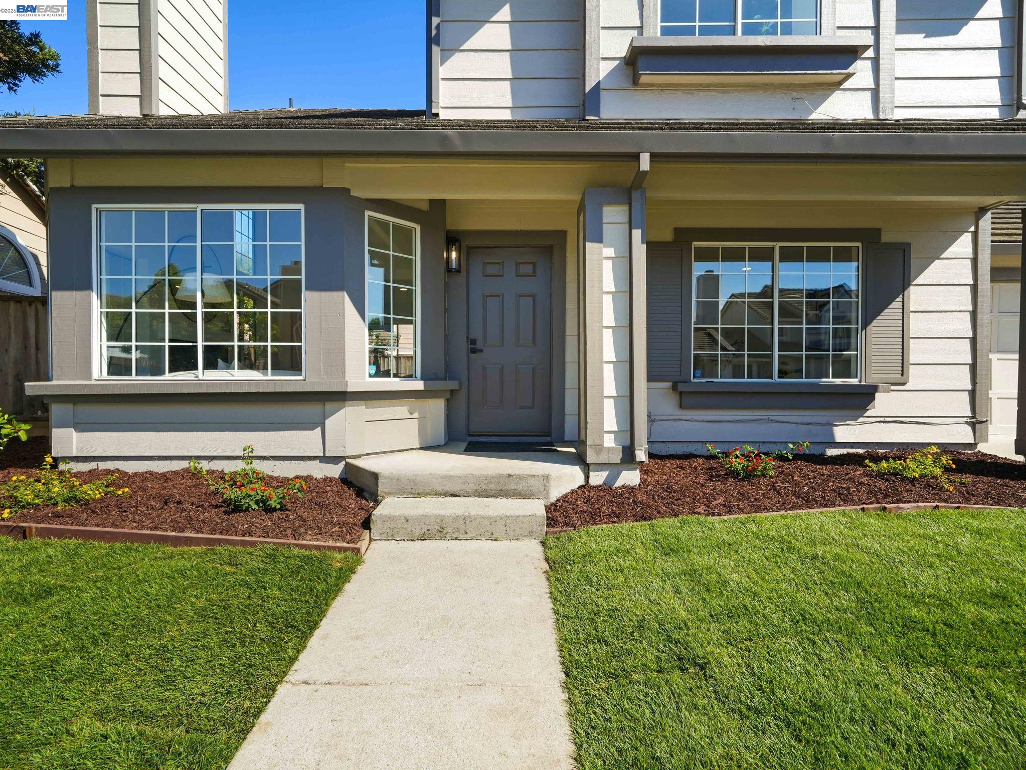 312 Rivercreek Dr