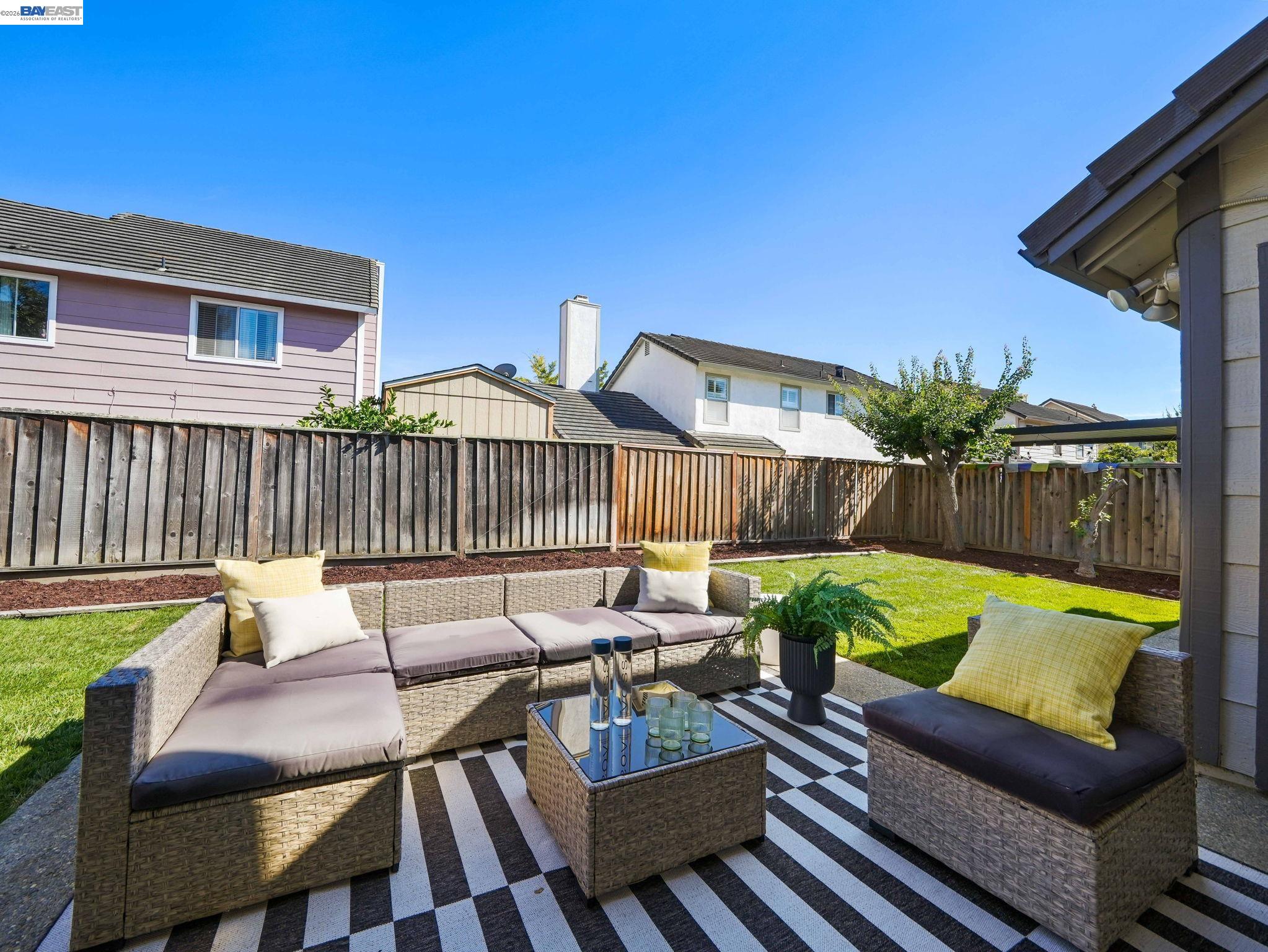 312 Rivercreek Dr