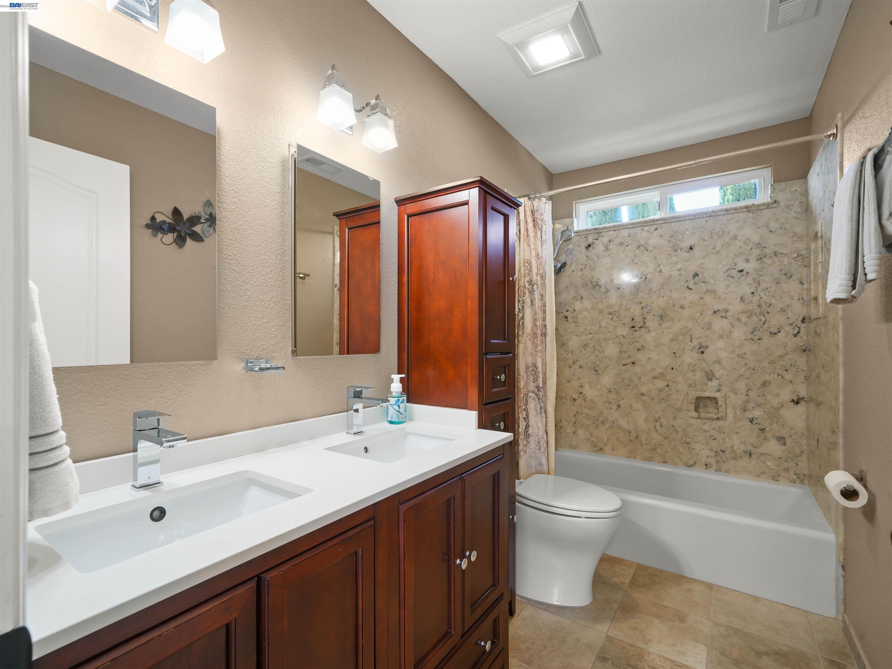 45399 Little Foot Pl