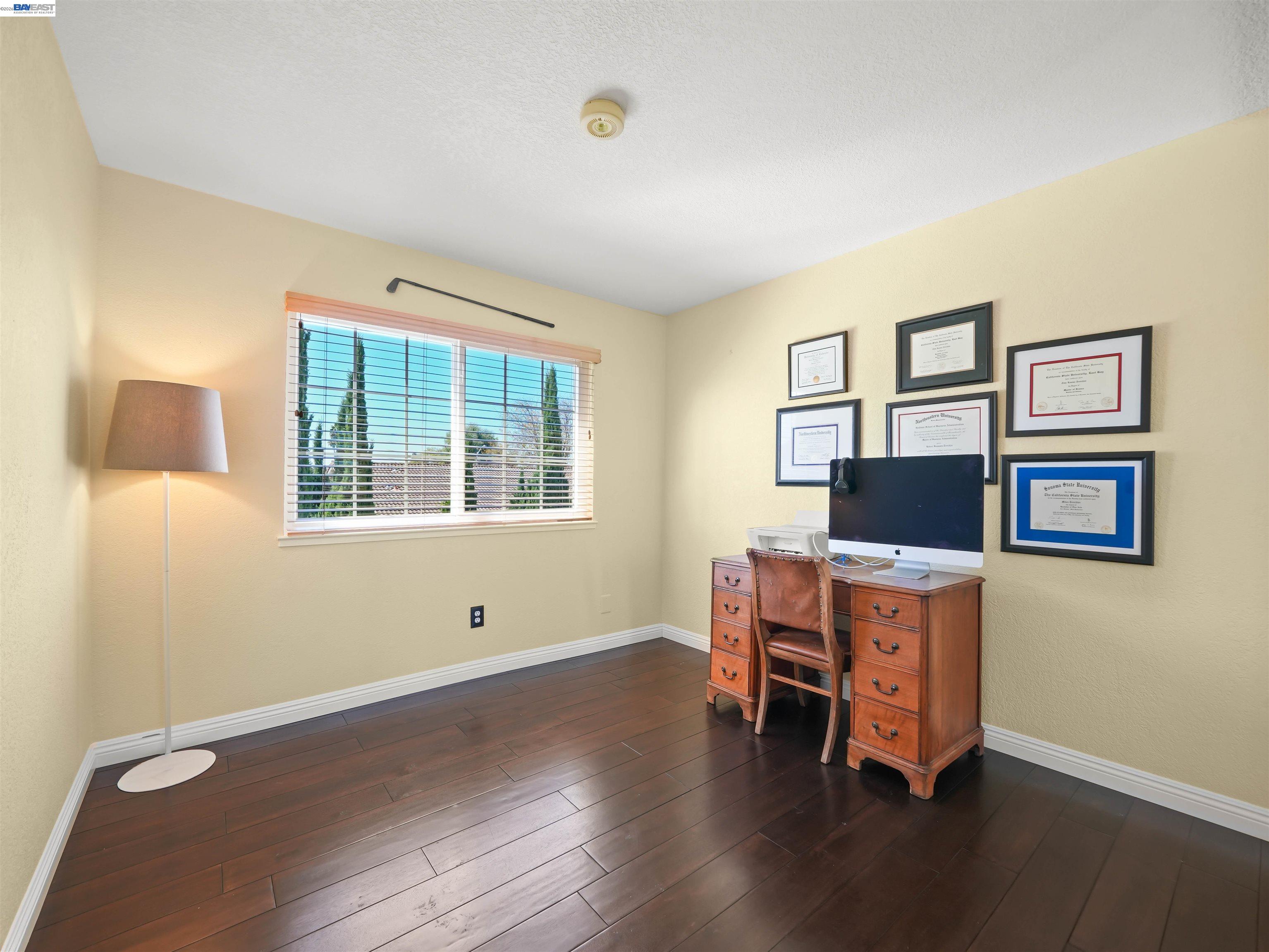 45399 Little Foot Pl