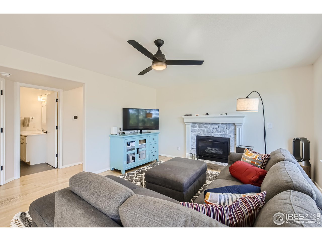 5860 S Orchard Creek Cir