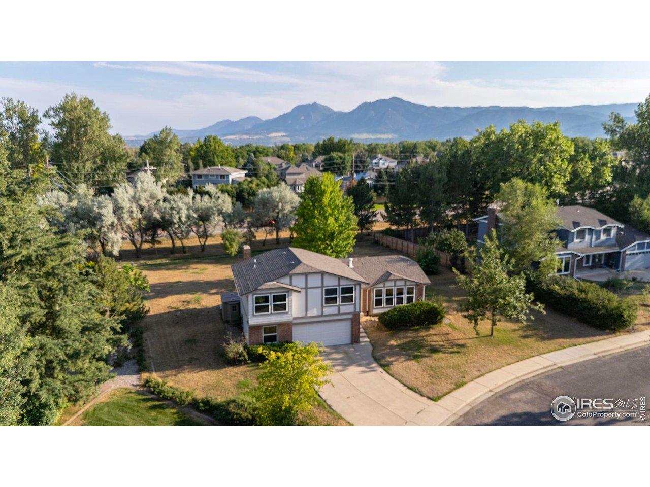 4223 Peach Way