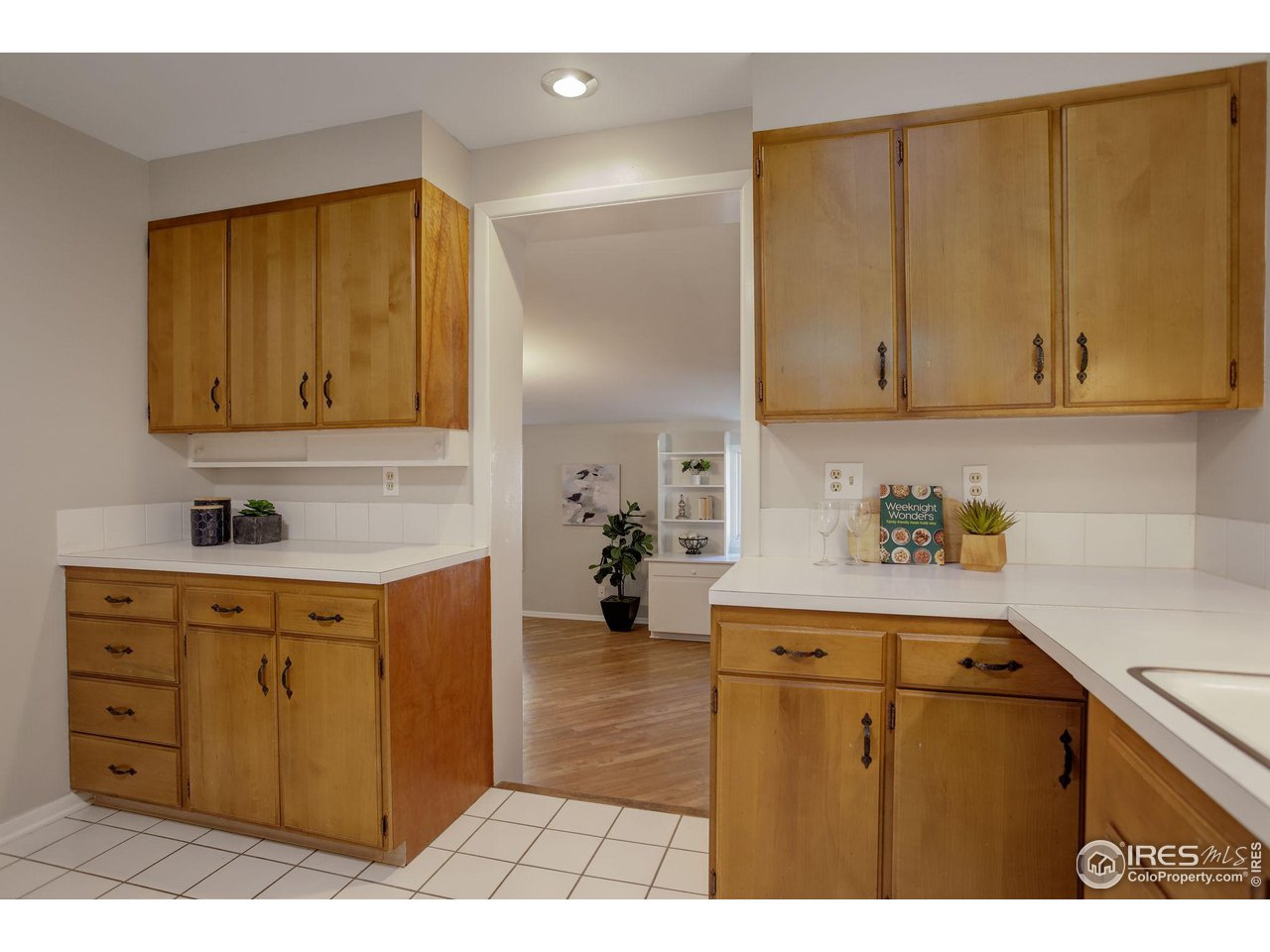 3125 Fremont St