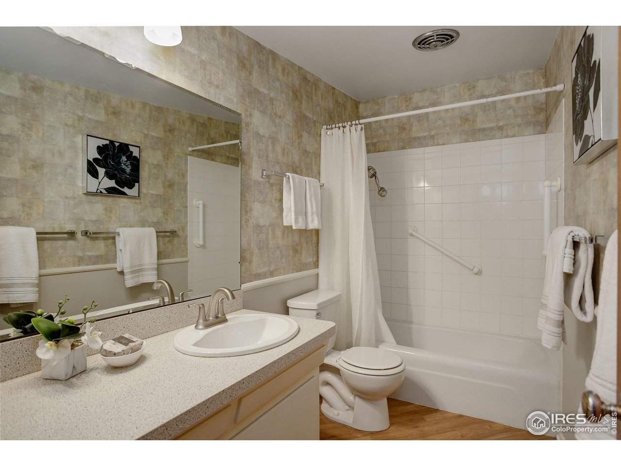 3125 Fremont St