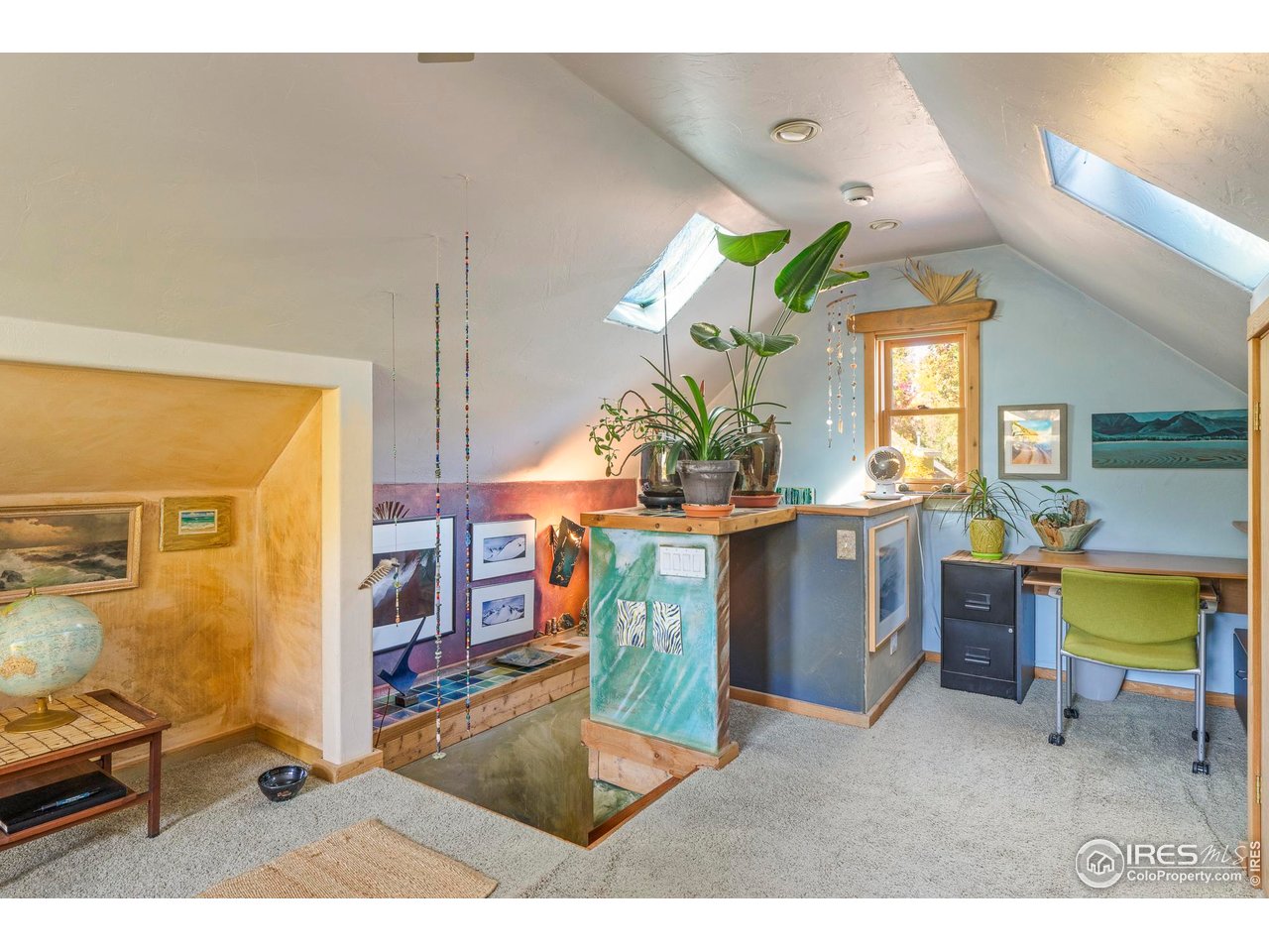 636 Marine St