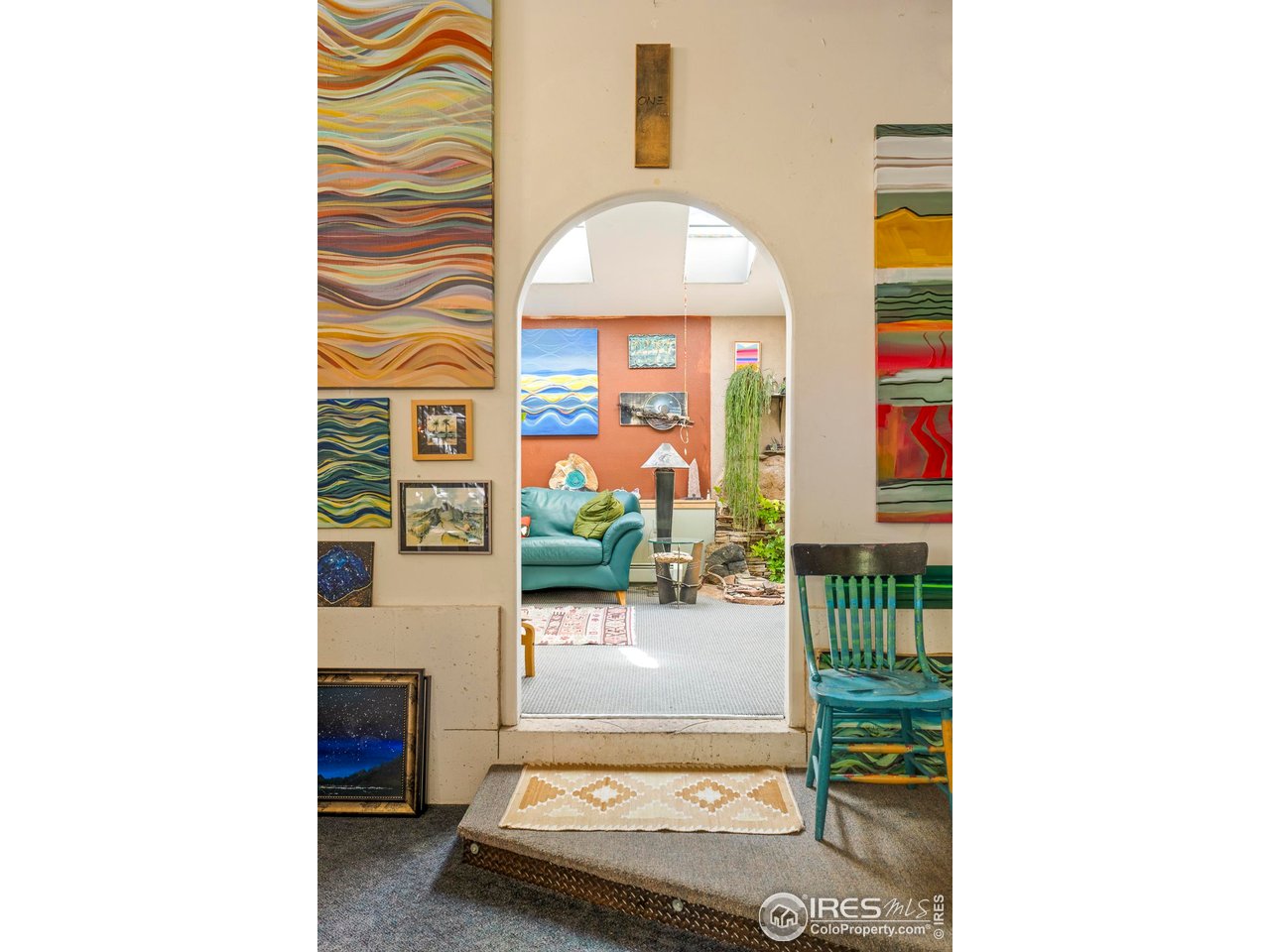 636 Marine St