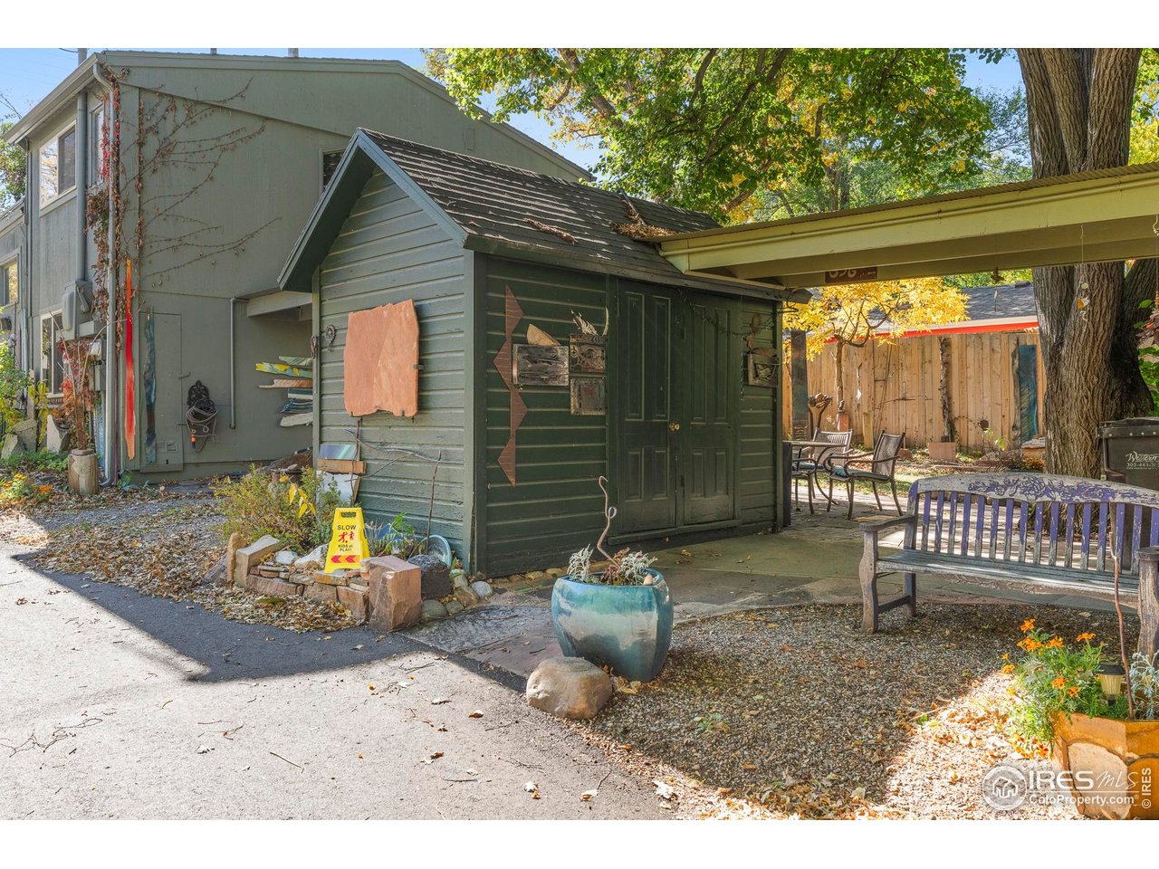 636 Marine St