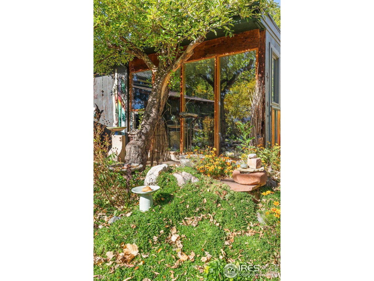 636 Marine St