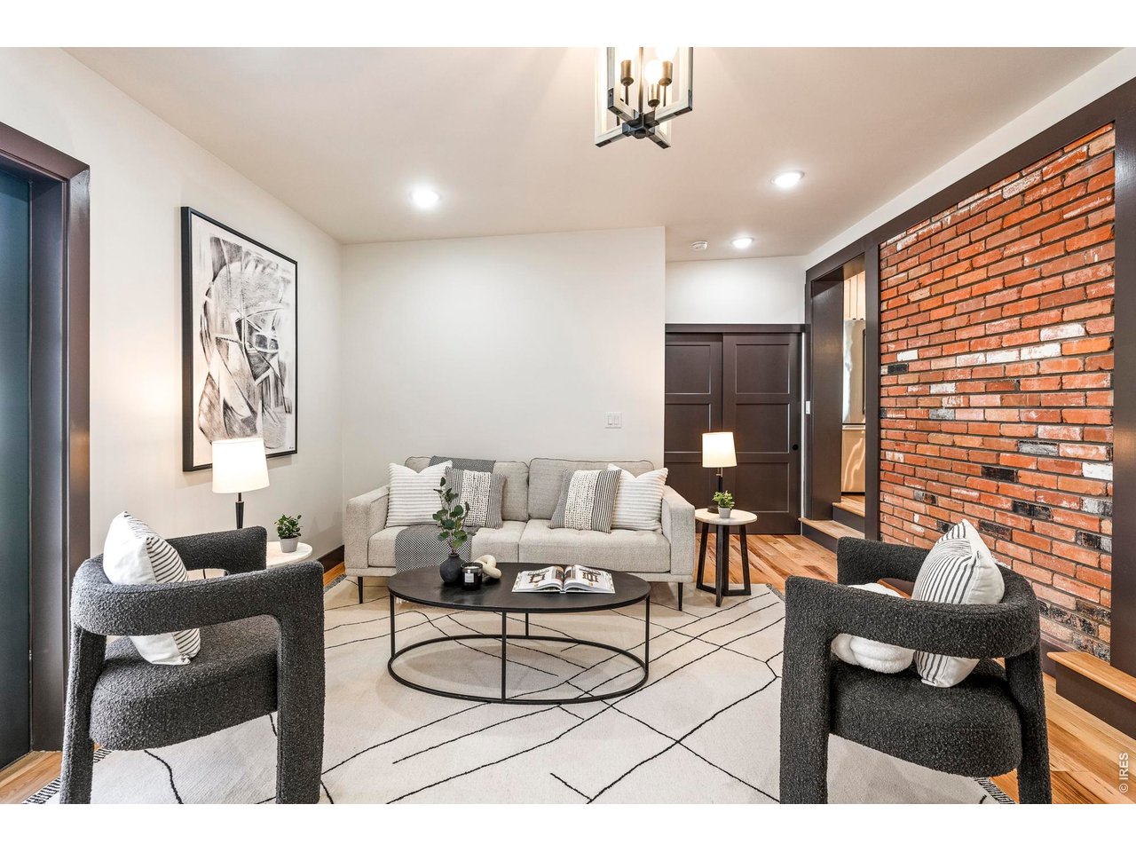 3125 Fremont St