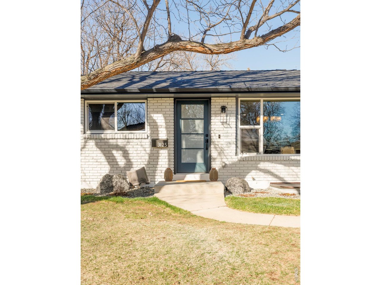 3125 Fremont St
