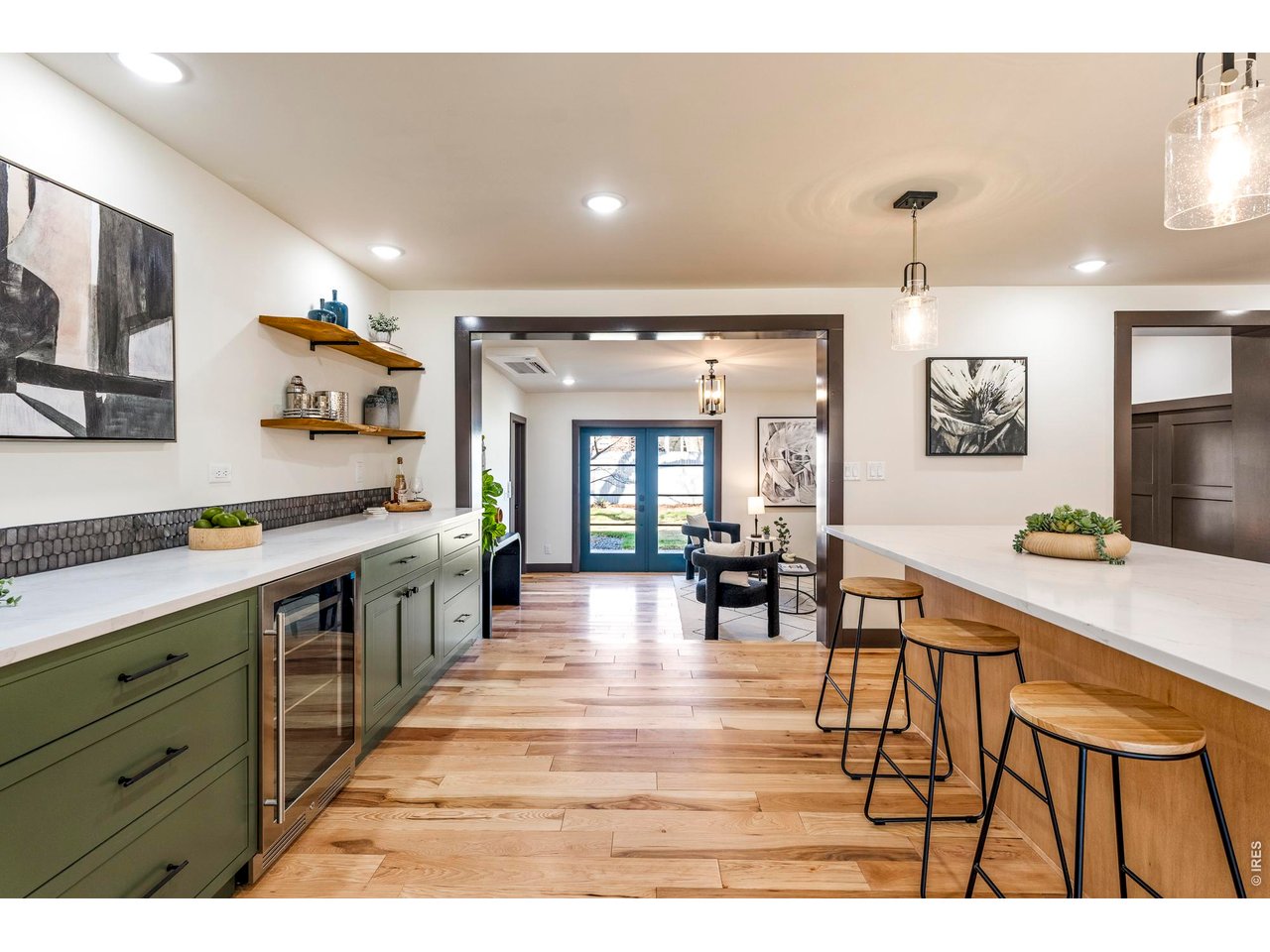3125 Fremont St