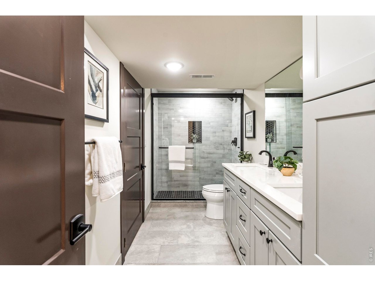 3125 Fremont St