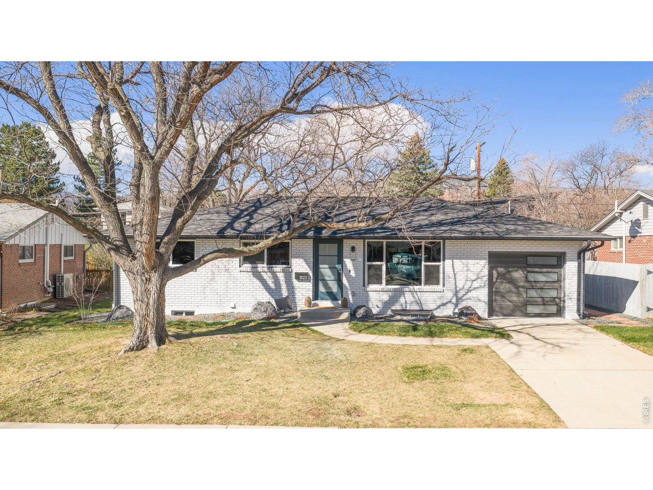 3125 Fremont St