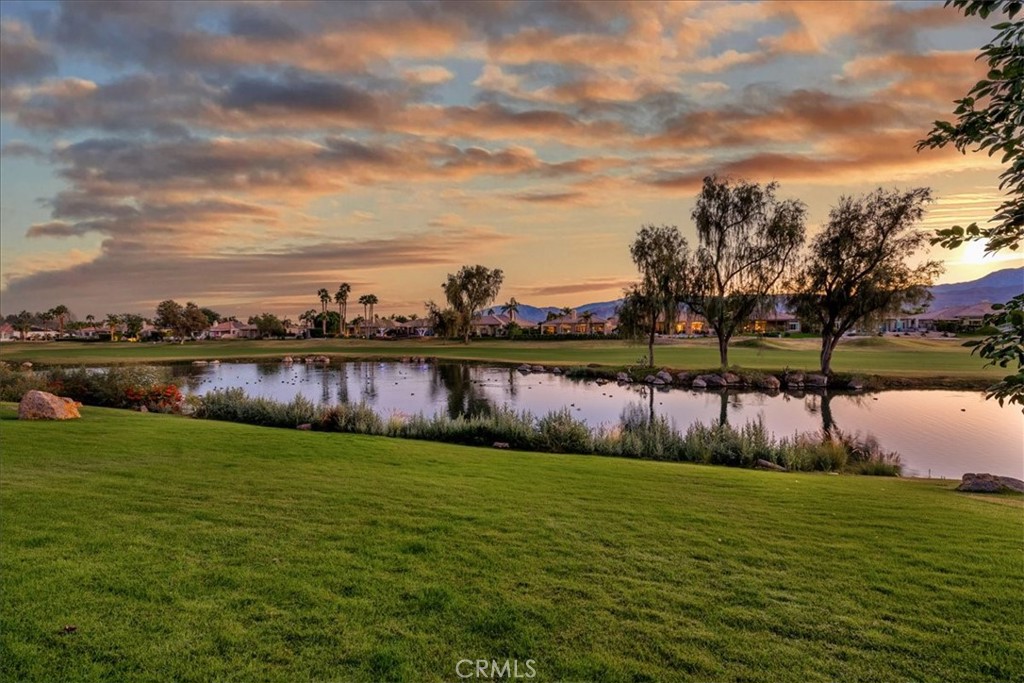 20 Vista Encantada
