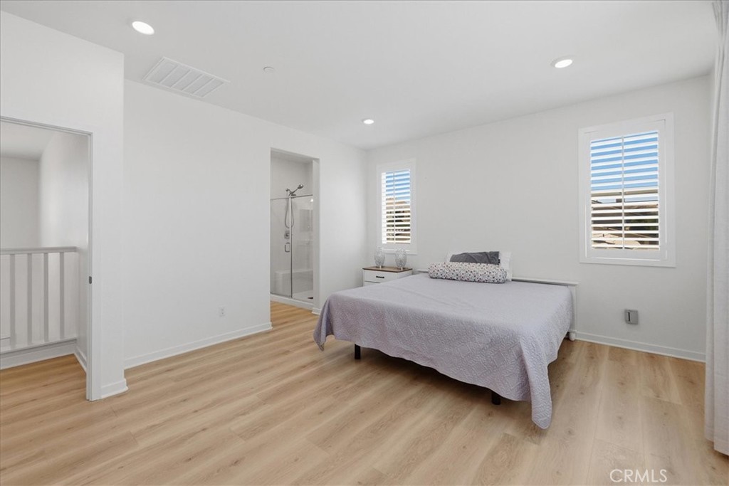 4208 Oak