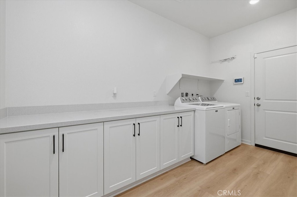 4208 Oak