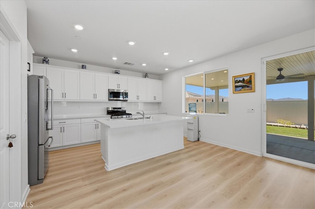 4208 Oak