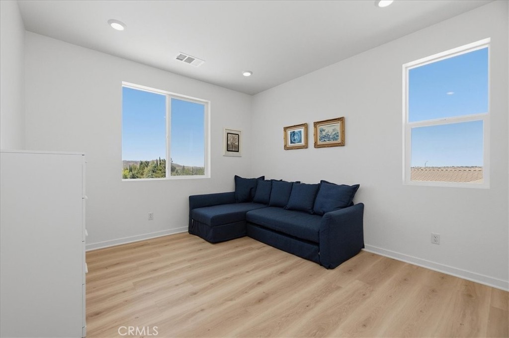 4208 Oak