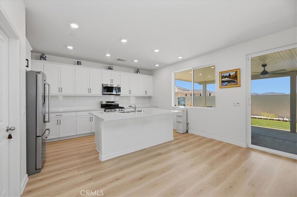 4208 Oak