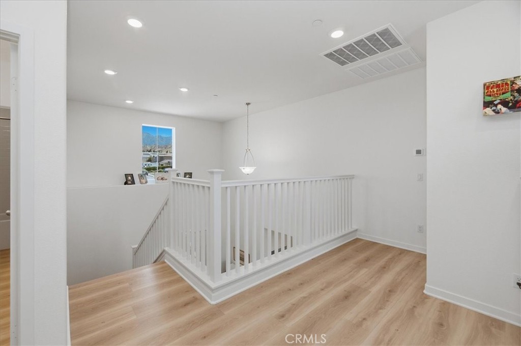 4208 Oak