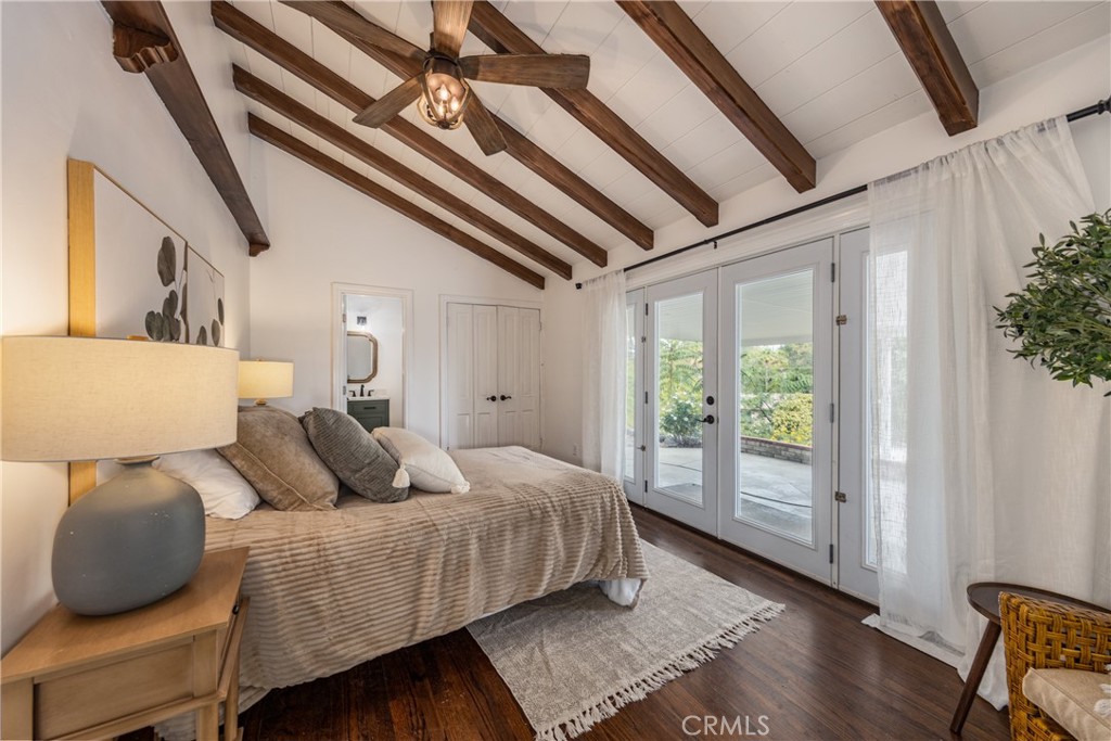 1427 Elizabeth Crest