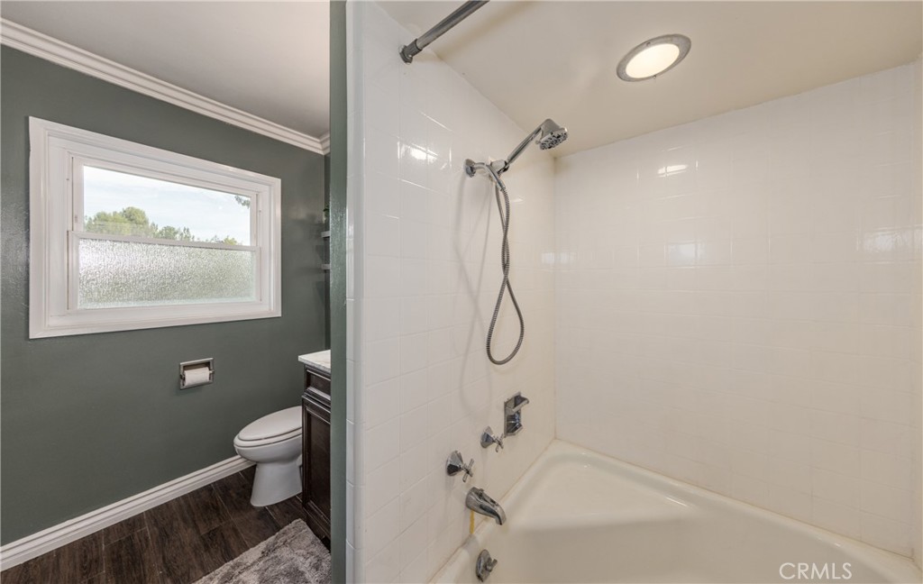 1427 Elizabeth Crest