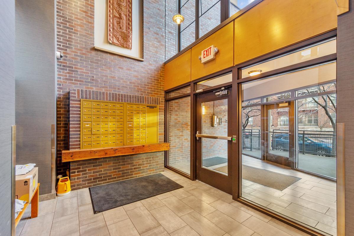 825 Berry Street Unit: 411