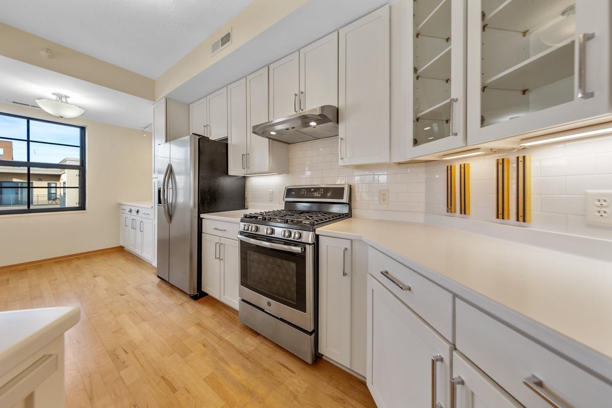 825 Berry Street Unit: 411