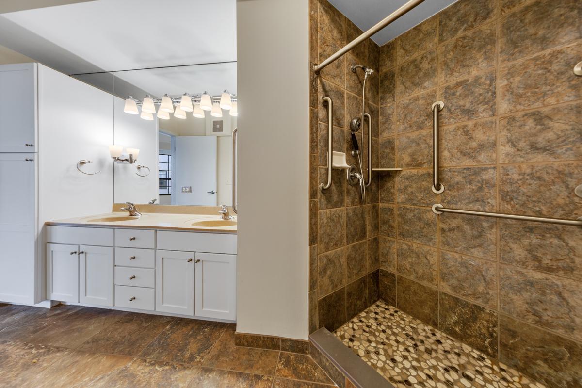 825 Berry Street Unit: 411