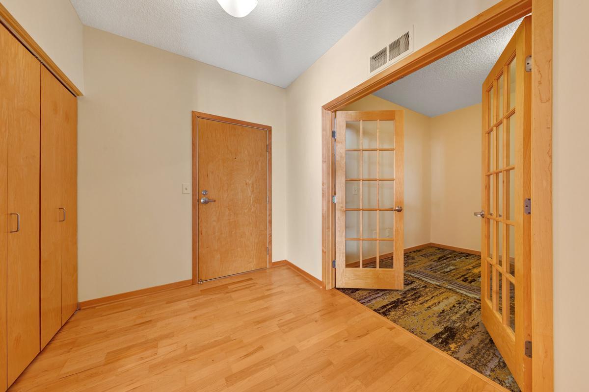 825 Berry Street Unit: 411