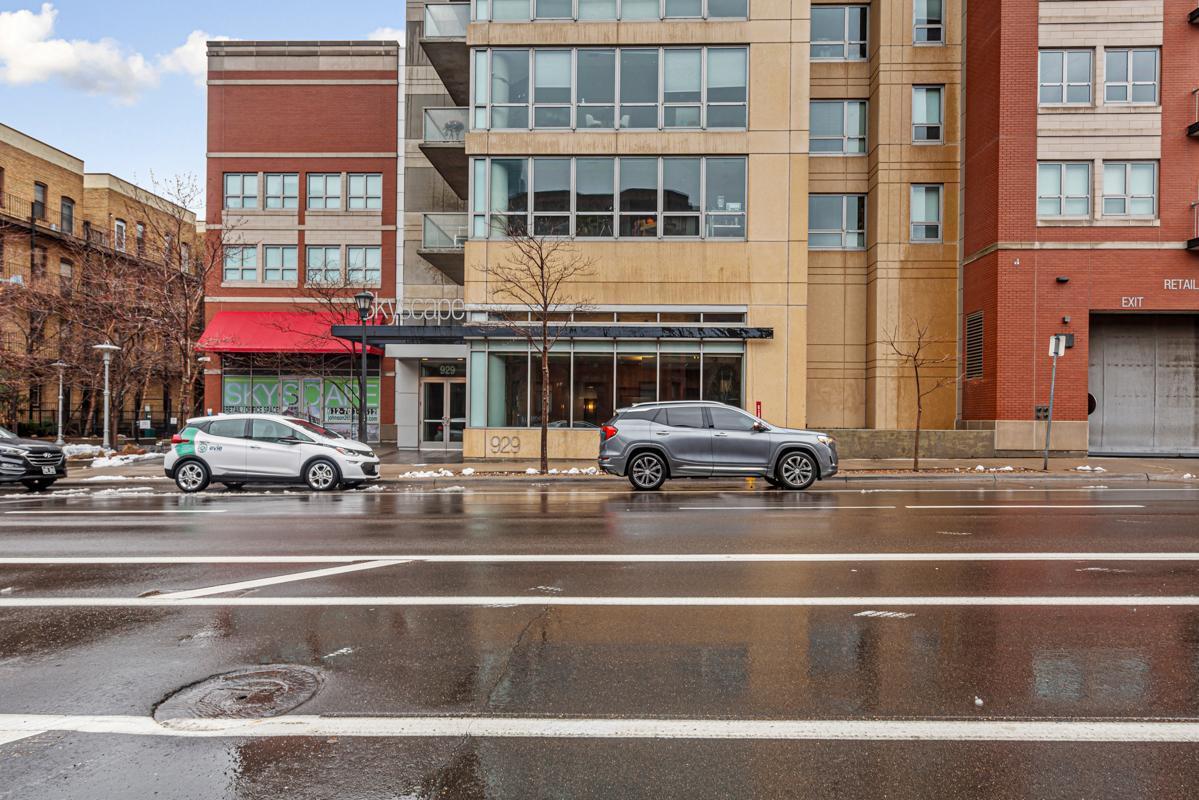 929 Portland Avenue Unit: 406