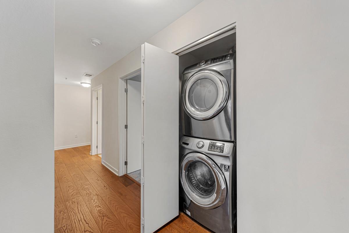 929 Portland Avenue Unit: 406