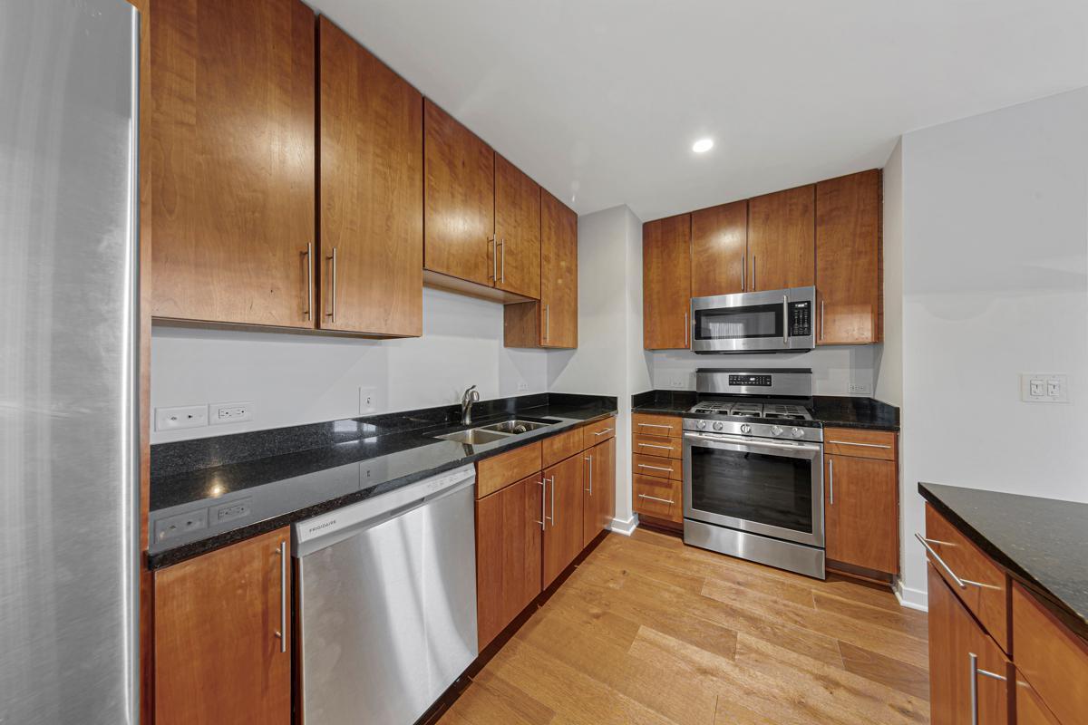 929 Portland Avenue Unit: 406
