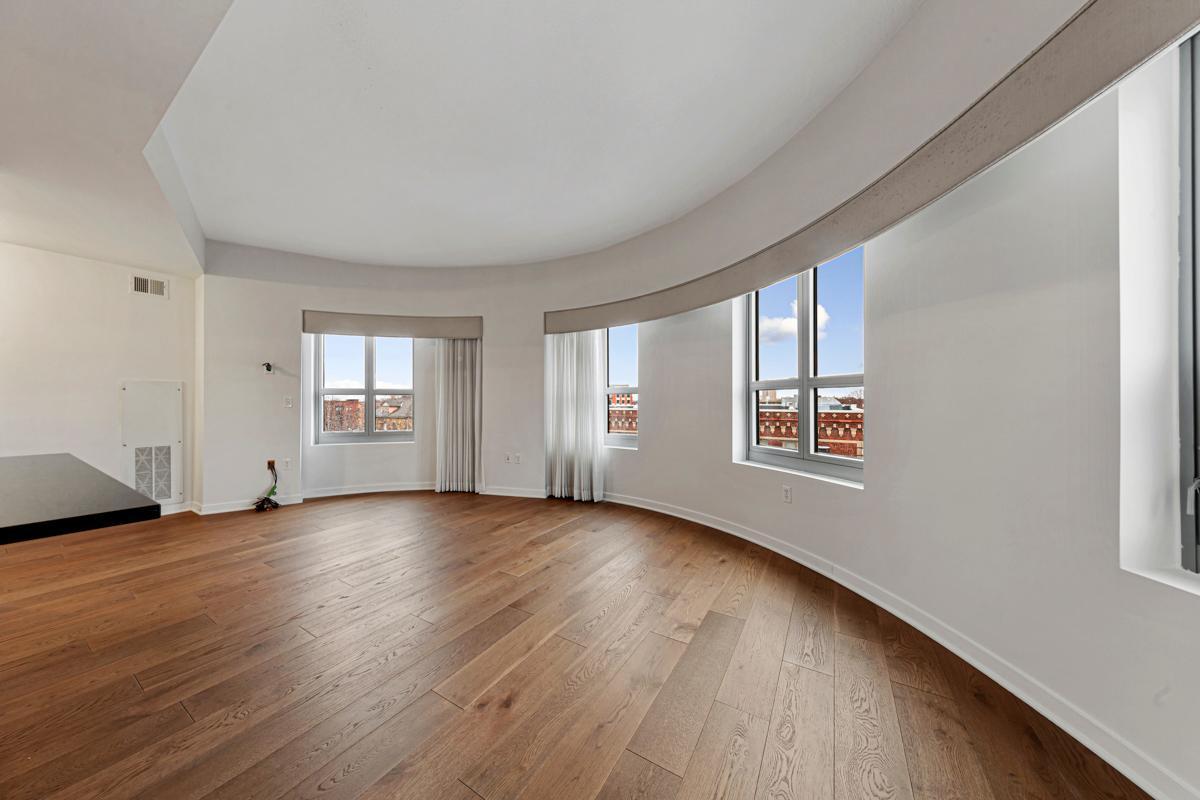 929 Portland Avenue Unit: 406