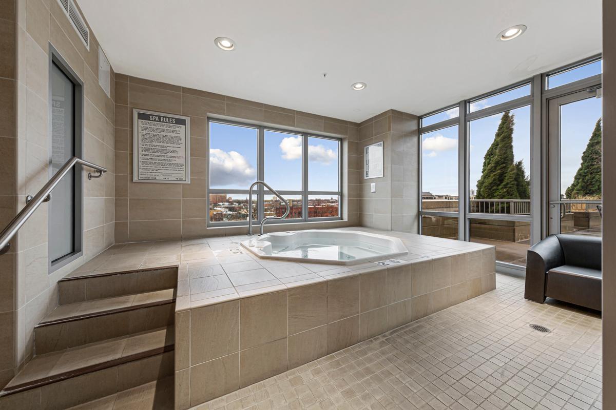 929 Portland Avenue Unit: 406