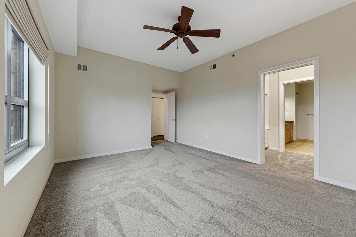 929 Portland Avenue Unit: 406